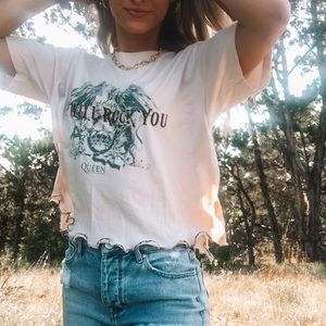QUEENS “we will rock you” tee